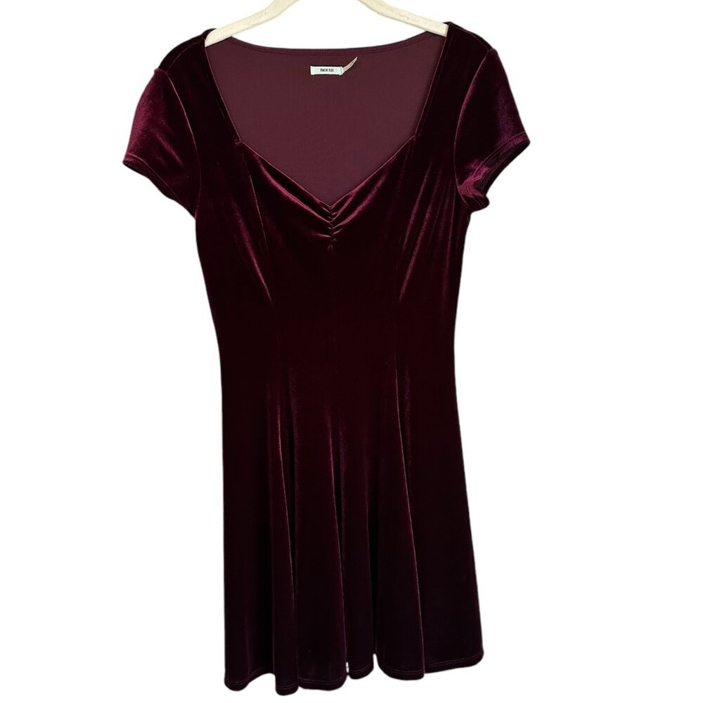 Urban Outfitters Kimchi Blue raspberry burgundy fit and flare velvet mini Sz S